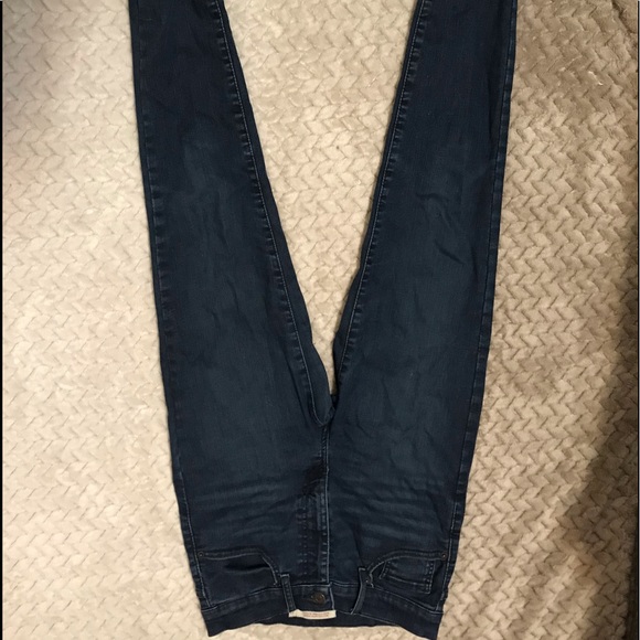 Levi’s Milehigh - Picture 2 of 2